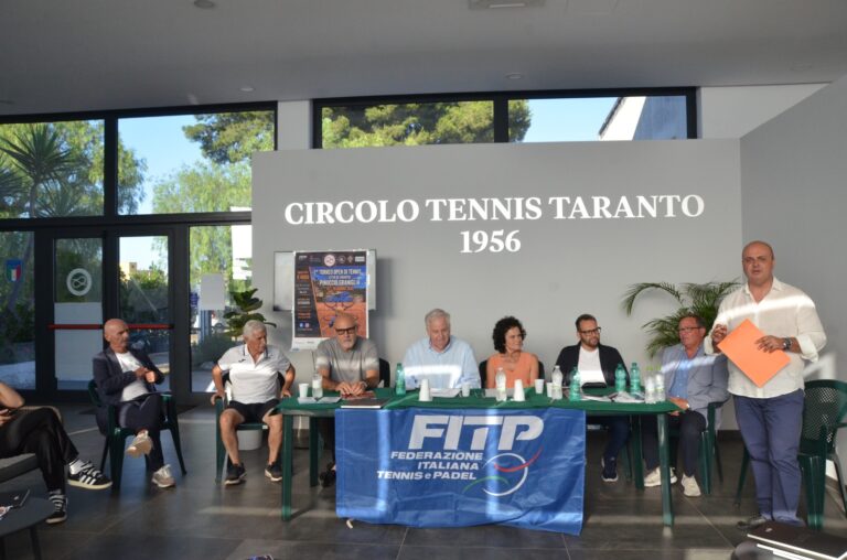 CONF CIRC TENNIS